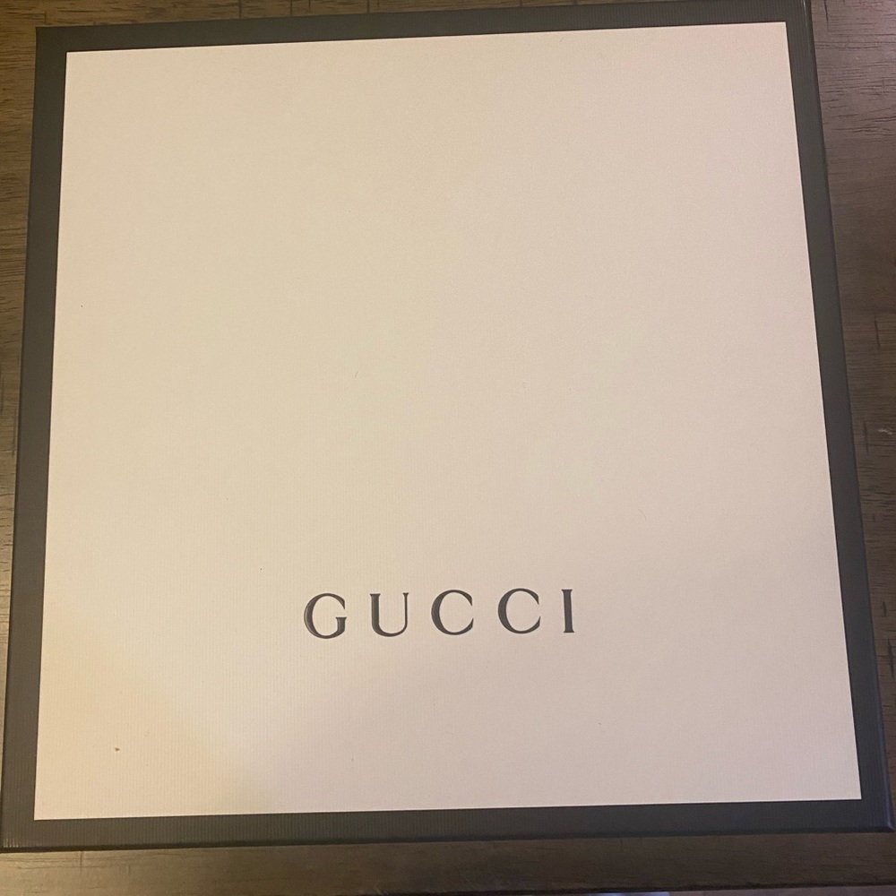 Gucci gift box